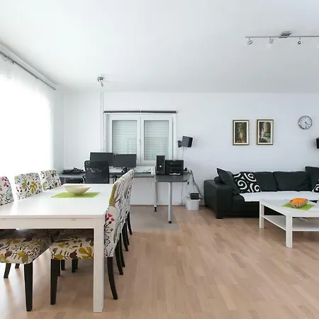 Apartment Truly Mediterranean 